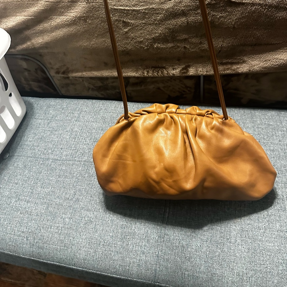 Chic Brown Leather Shoulder Bag